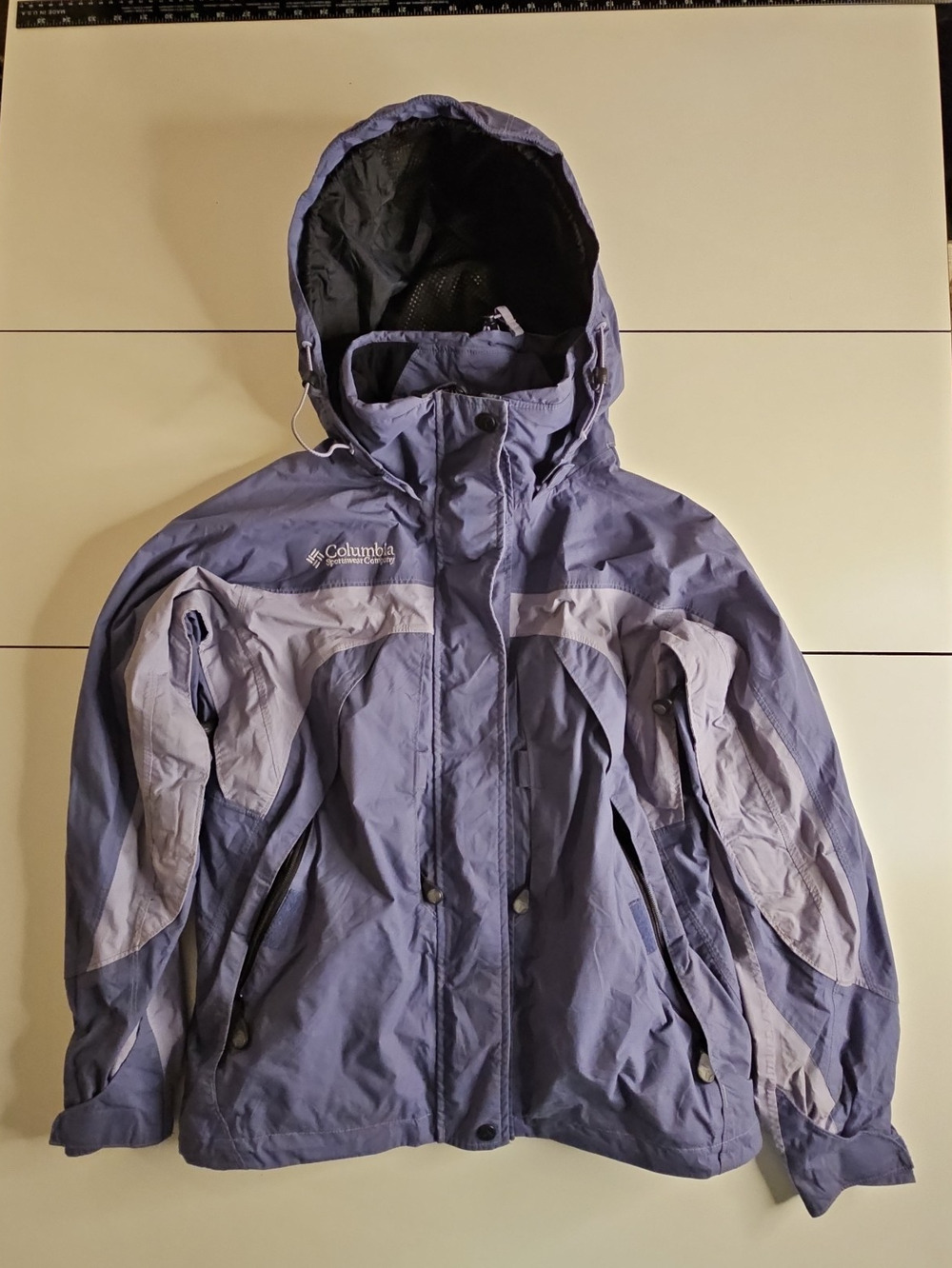 Columbia Titanium Omni Tech Women M Waterproof Hooded Rain Jacket Purple Shell